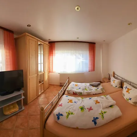 Weinhaus Helbig Апартаменты *